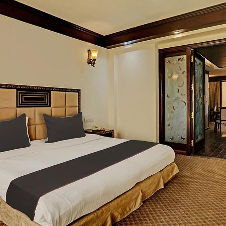 Townhouse The Royce New Friends Colony Hotel New Delhi Luaran gambar