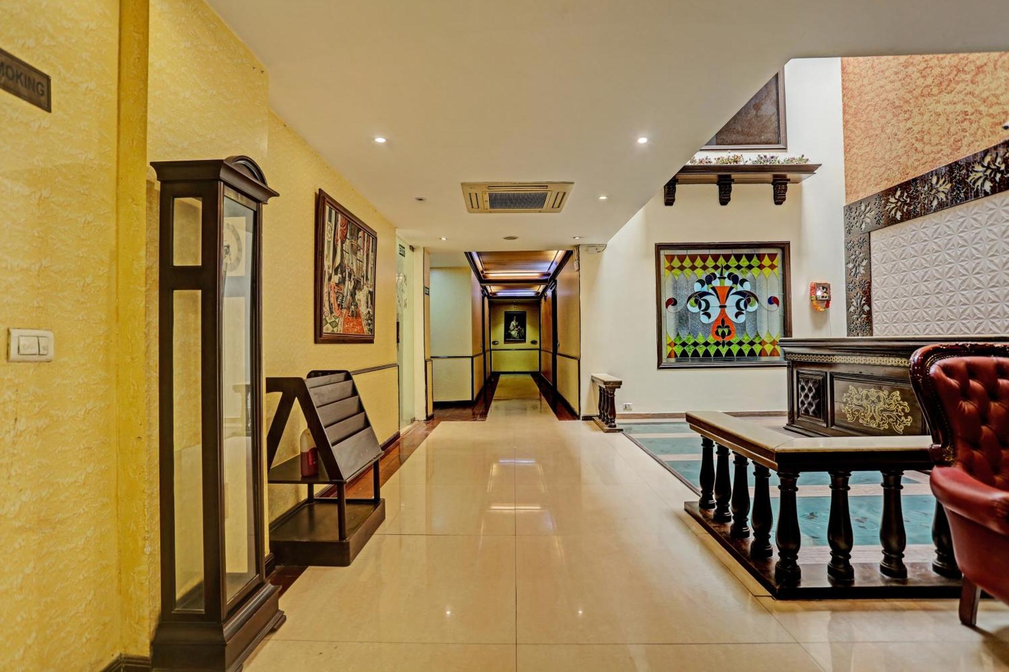 Townhouse The Royce New Friends Colony Hotel New Delhi Luaran gambar
