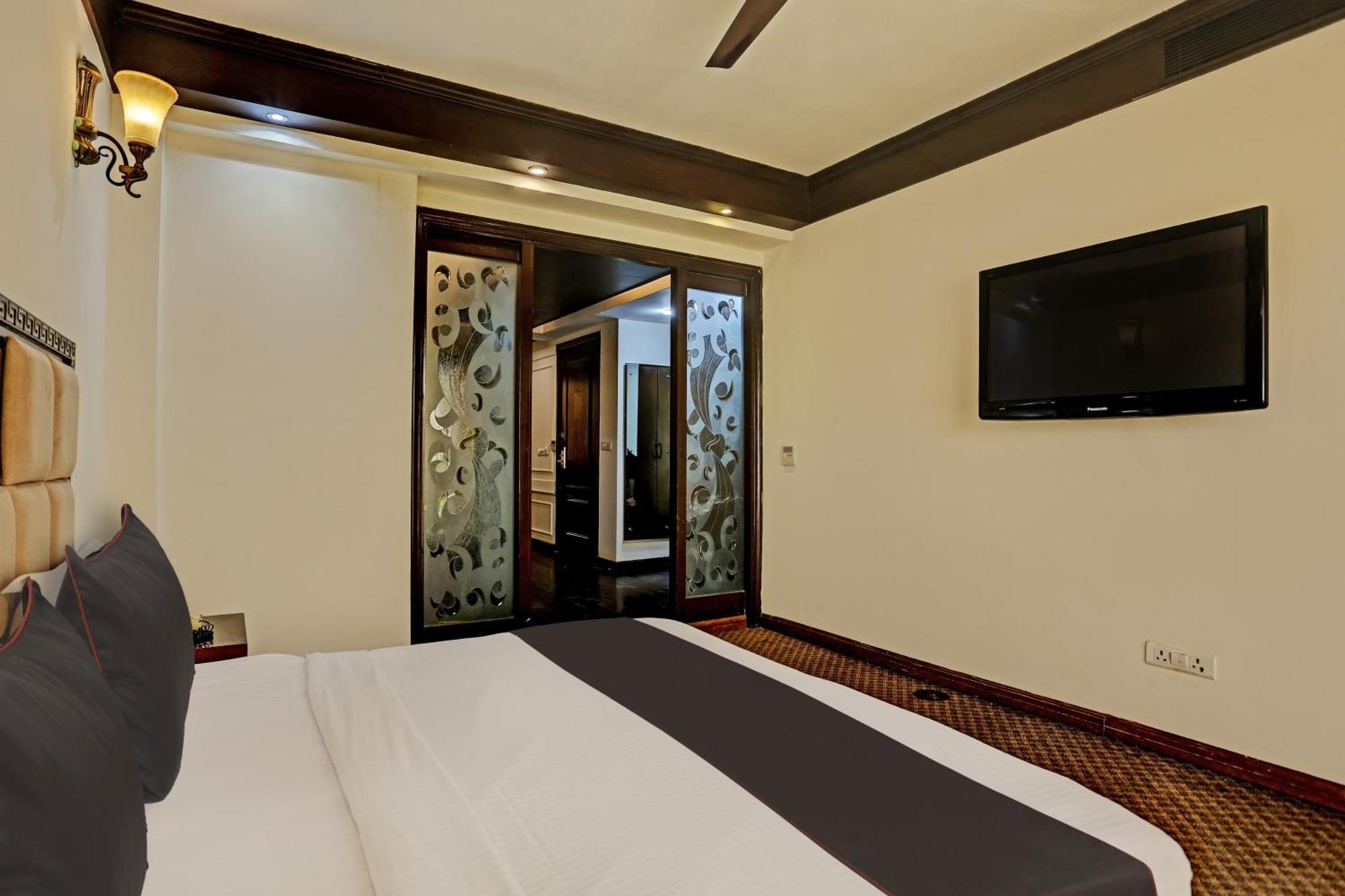 Townhouse The Royce New Friends Colony Hotel New Delhi Luaran gambar