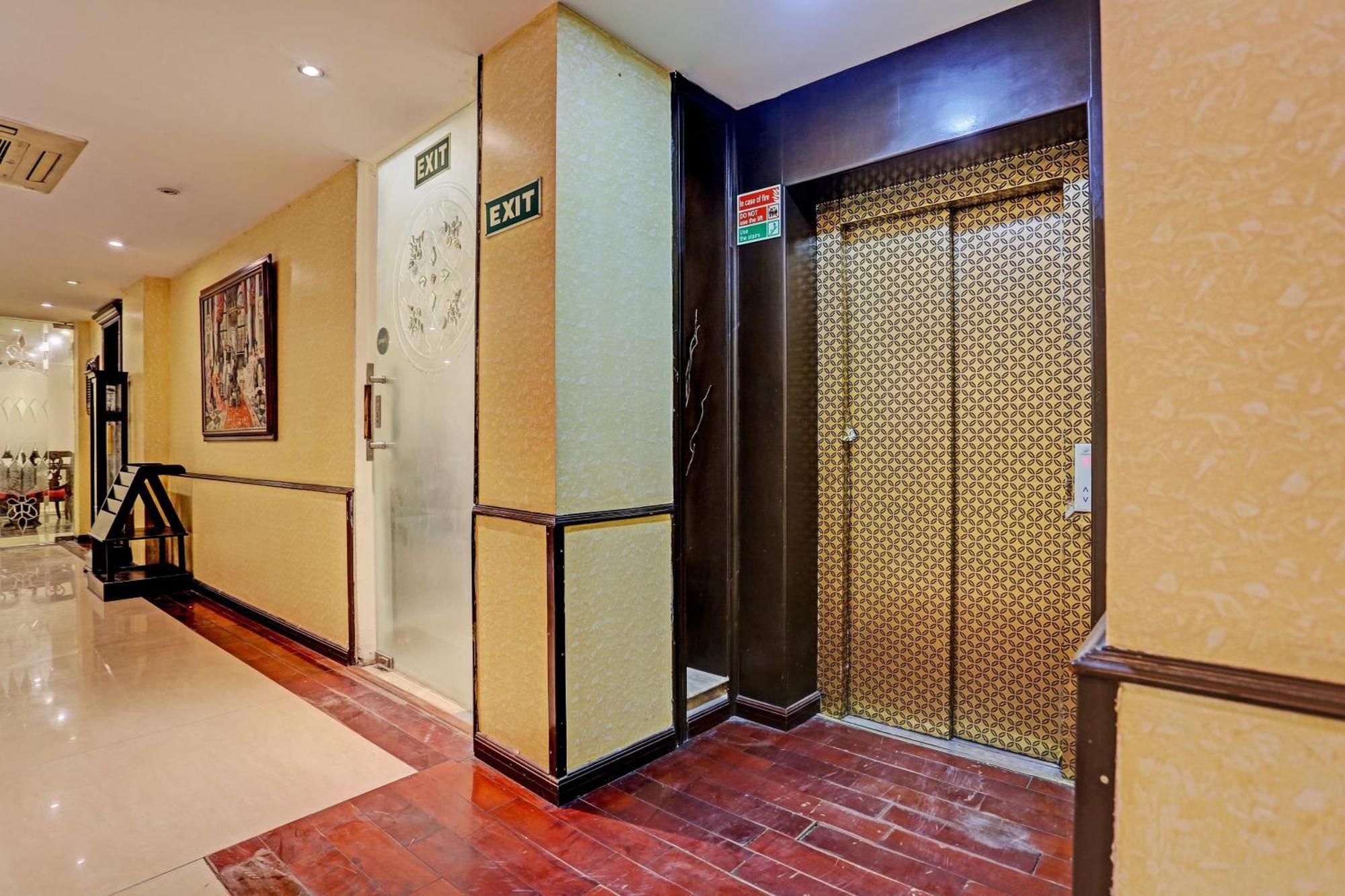 Townhouse The Royce New Friends Colony Hotel New Delhi Luaran gambar