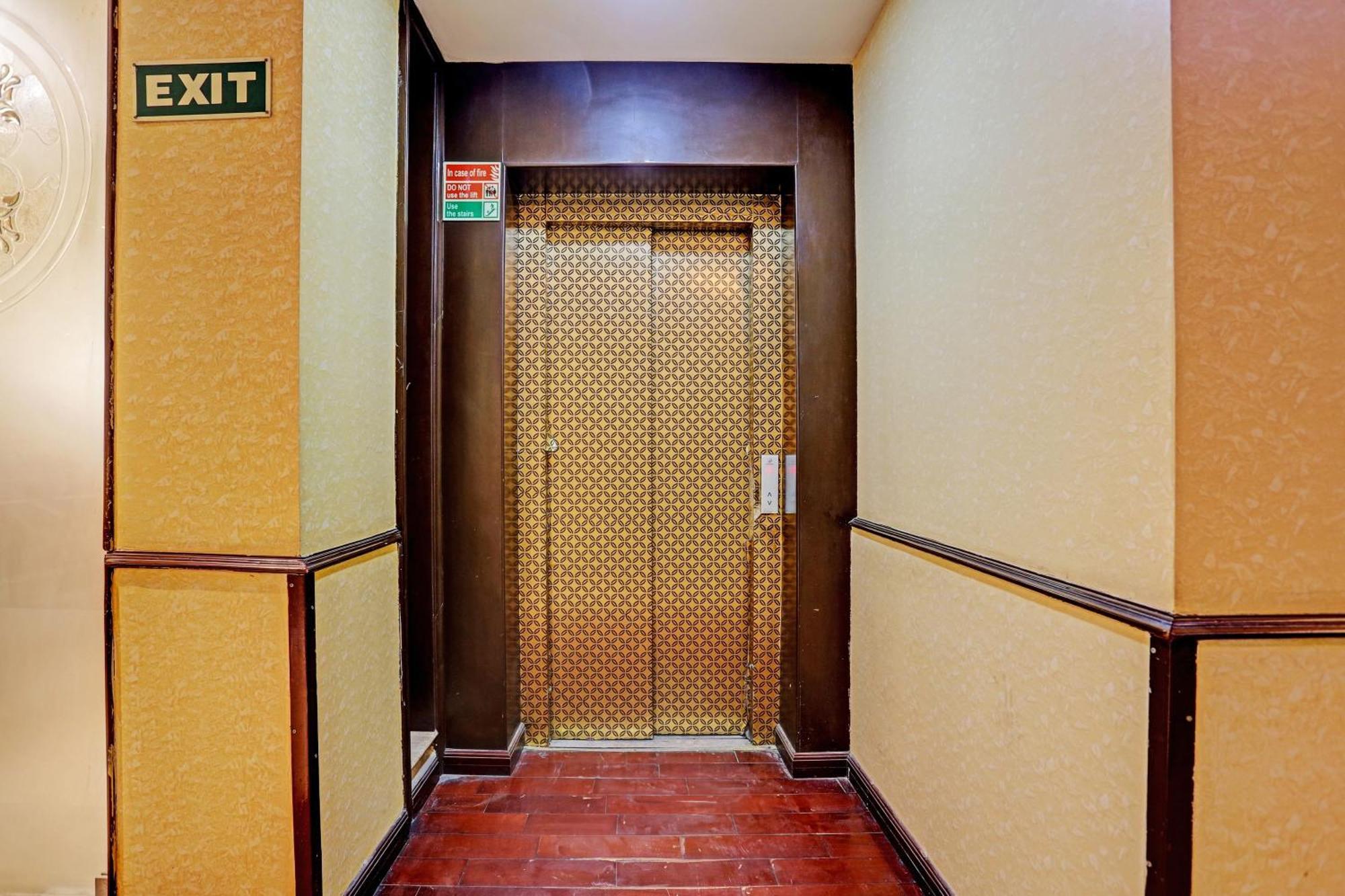 Townhouse The Royce New Friends Colony Hotel New Delhi Luaran gambar